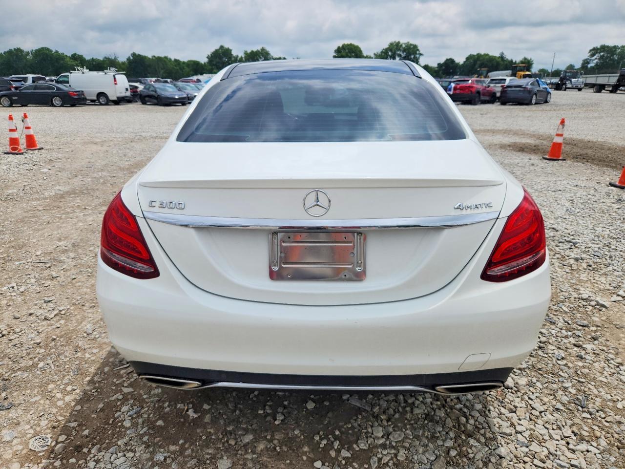 2016 MERCEDES-BENZ C-CLASS