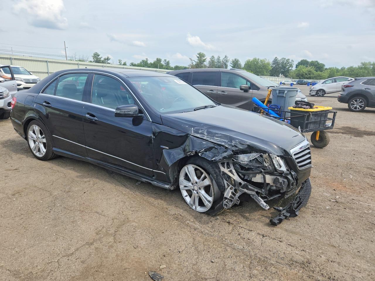 2012 MERCEDES-BENZ E-Class