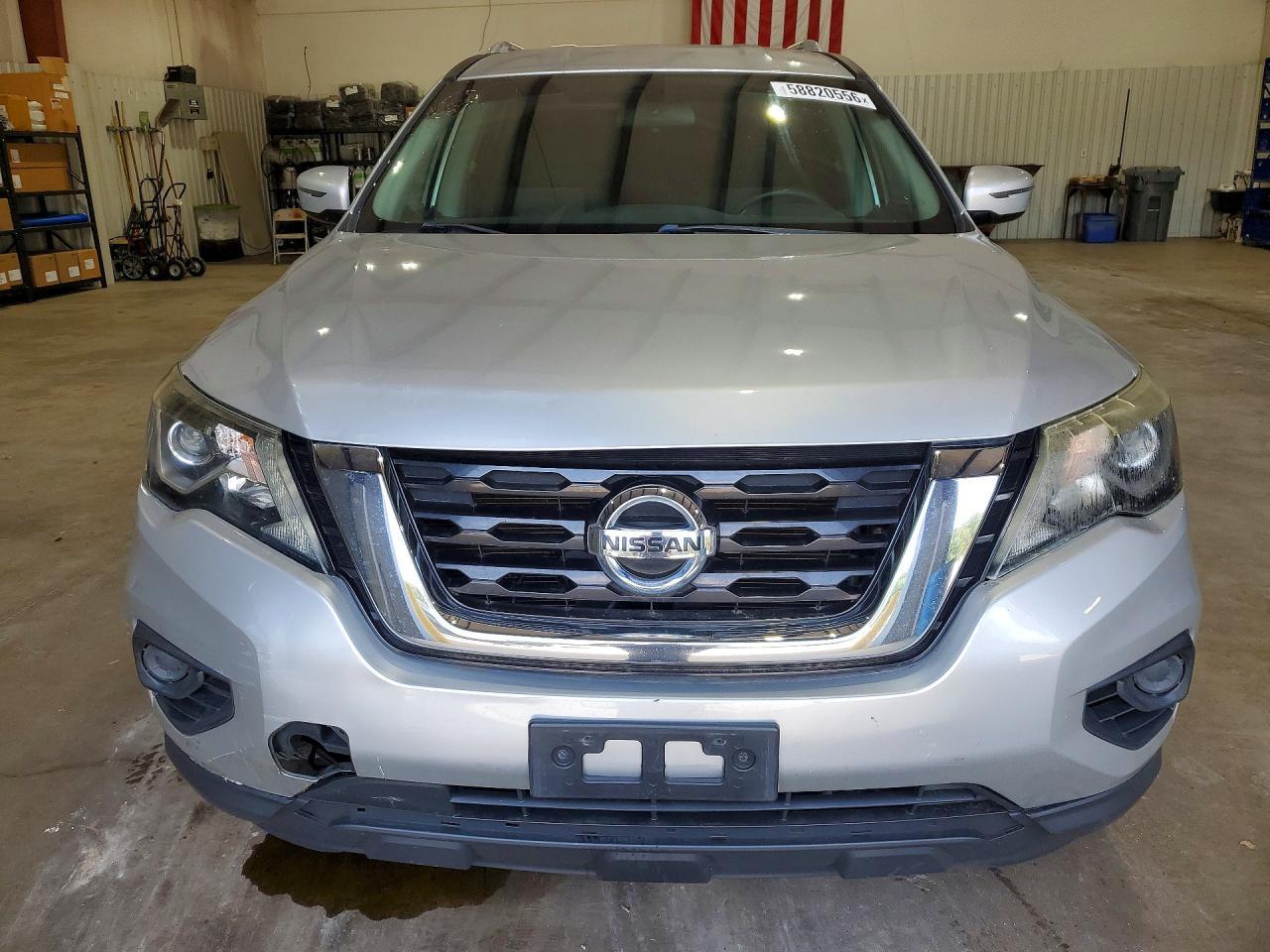 2017 NISSAN PATHFINDER