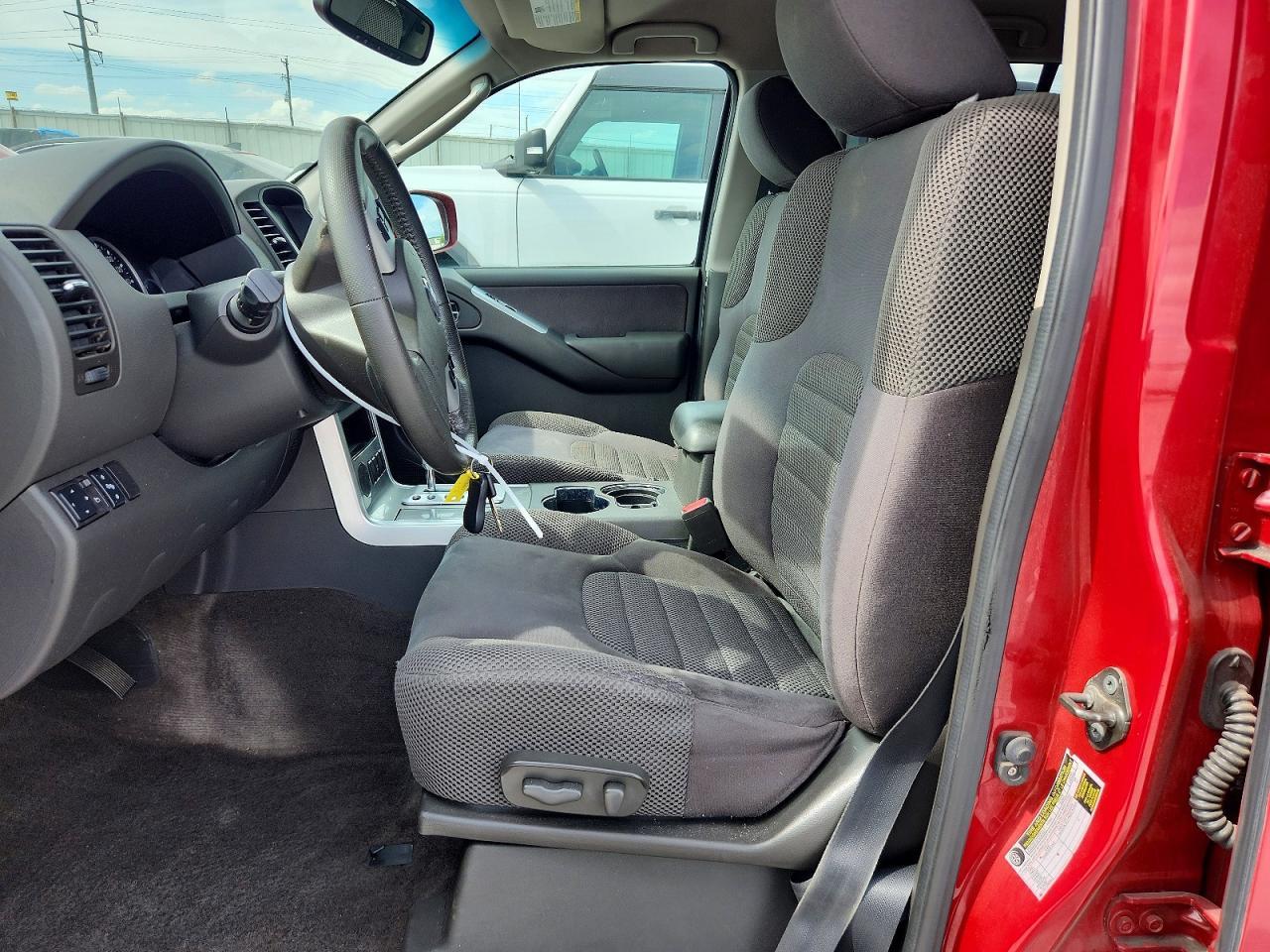 2011 NISSAN PATHFINDER