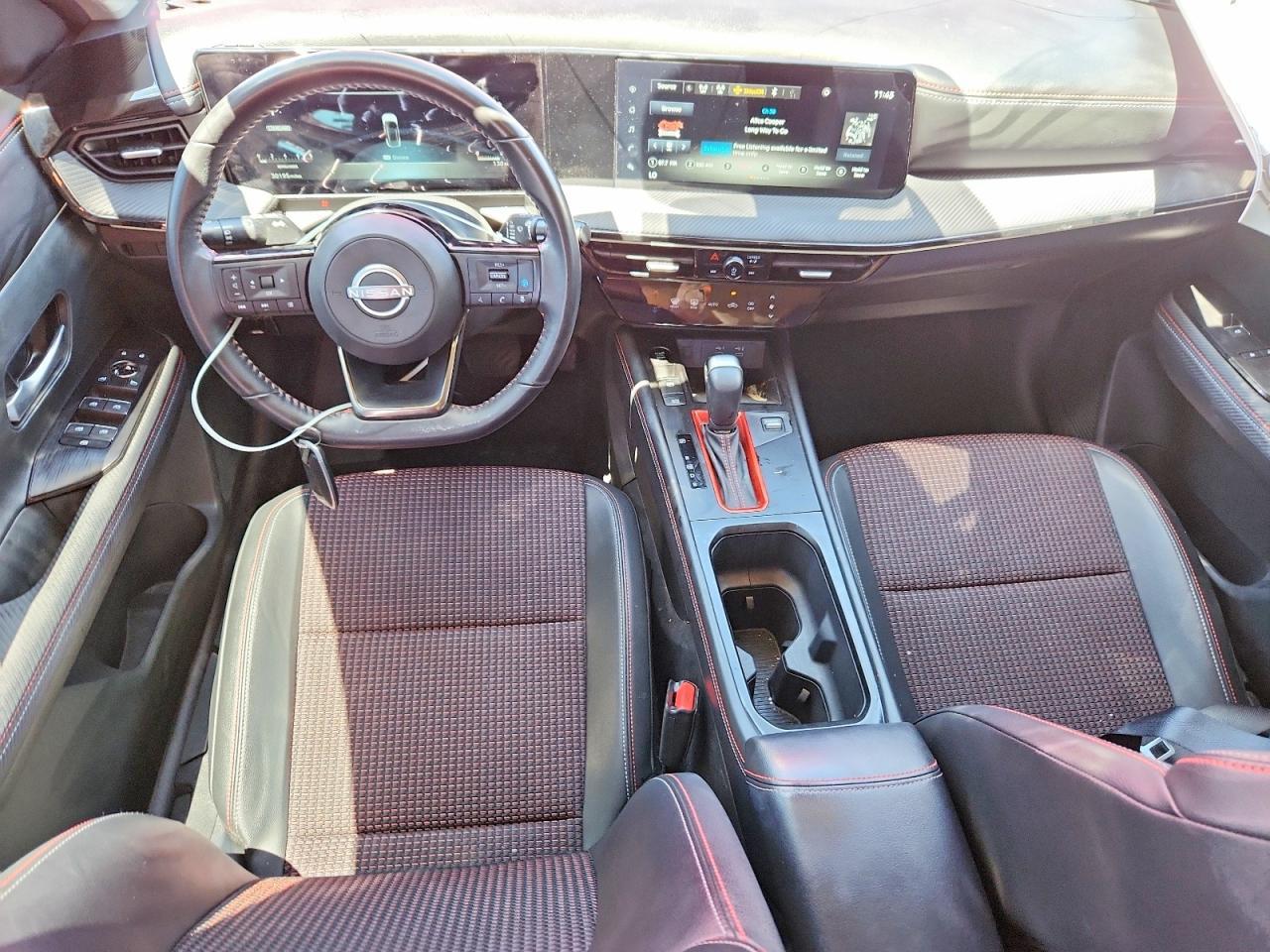 2025 NISSAN KICKS