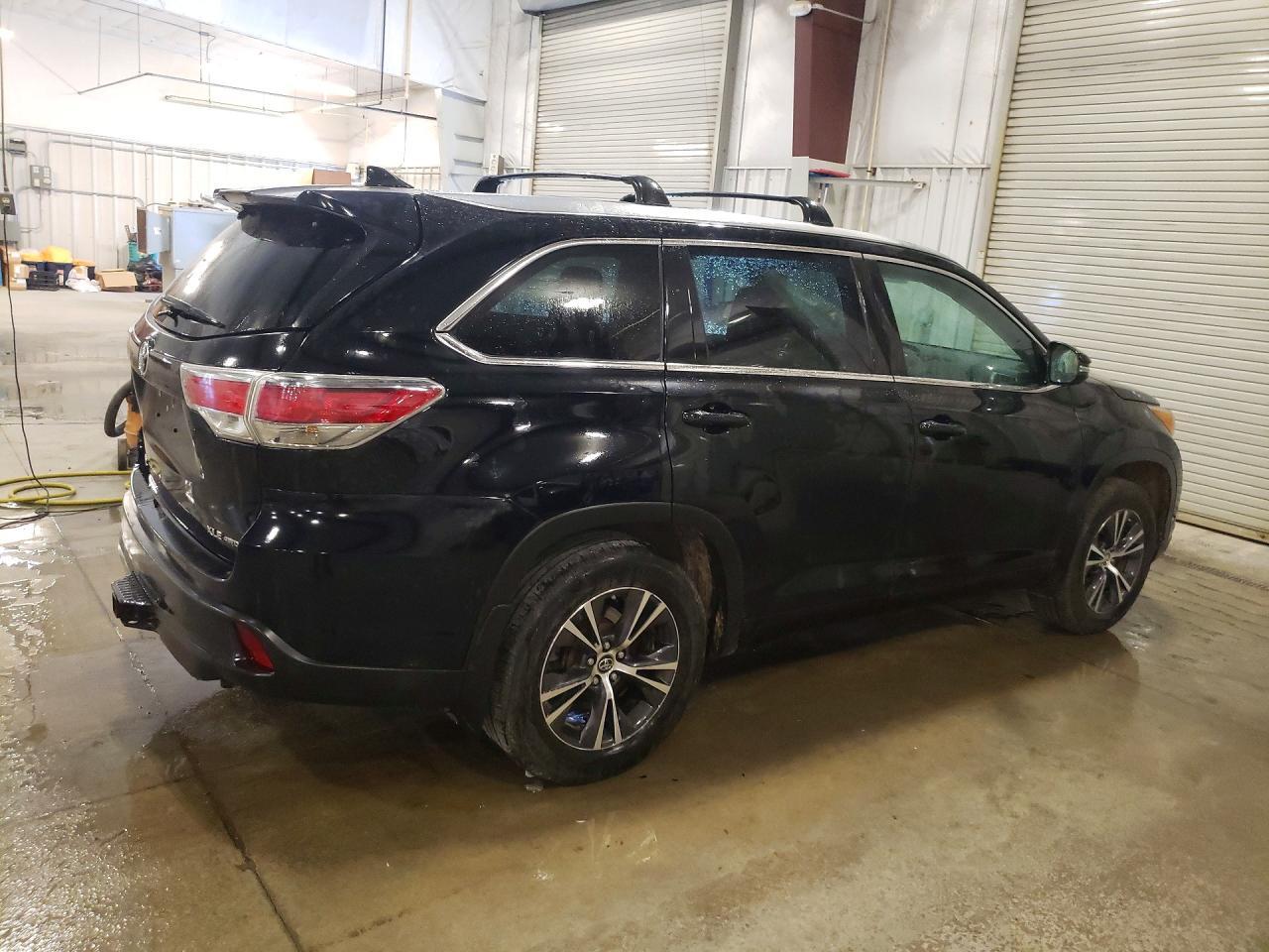 2016 TOYOTA HIGHLANDER
