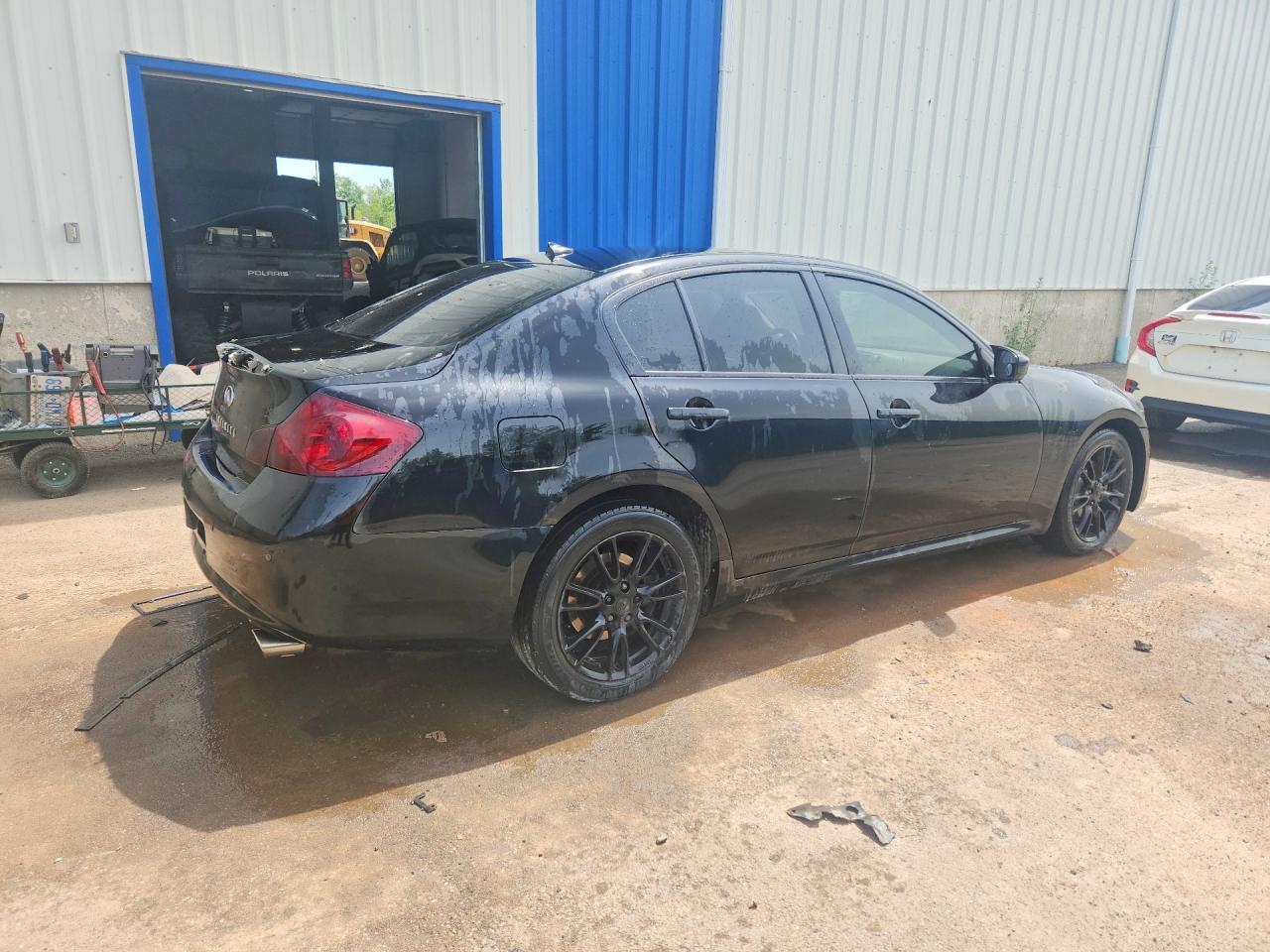 2011 INFINITI G25
