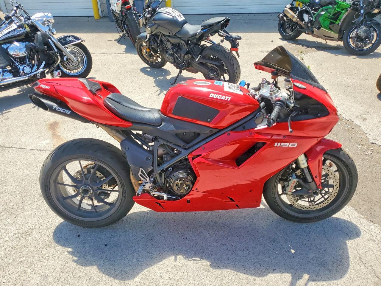 2010 DUCATI 1198