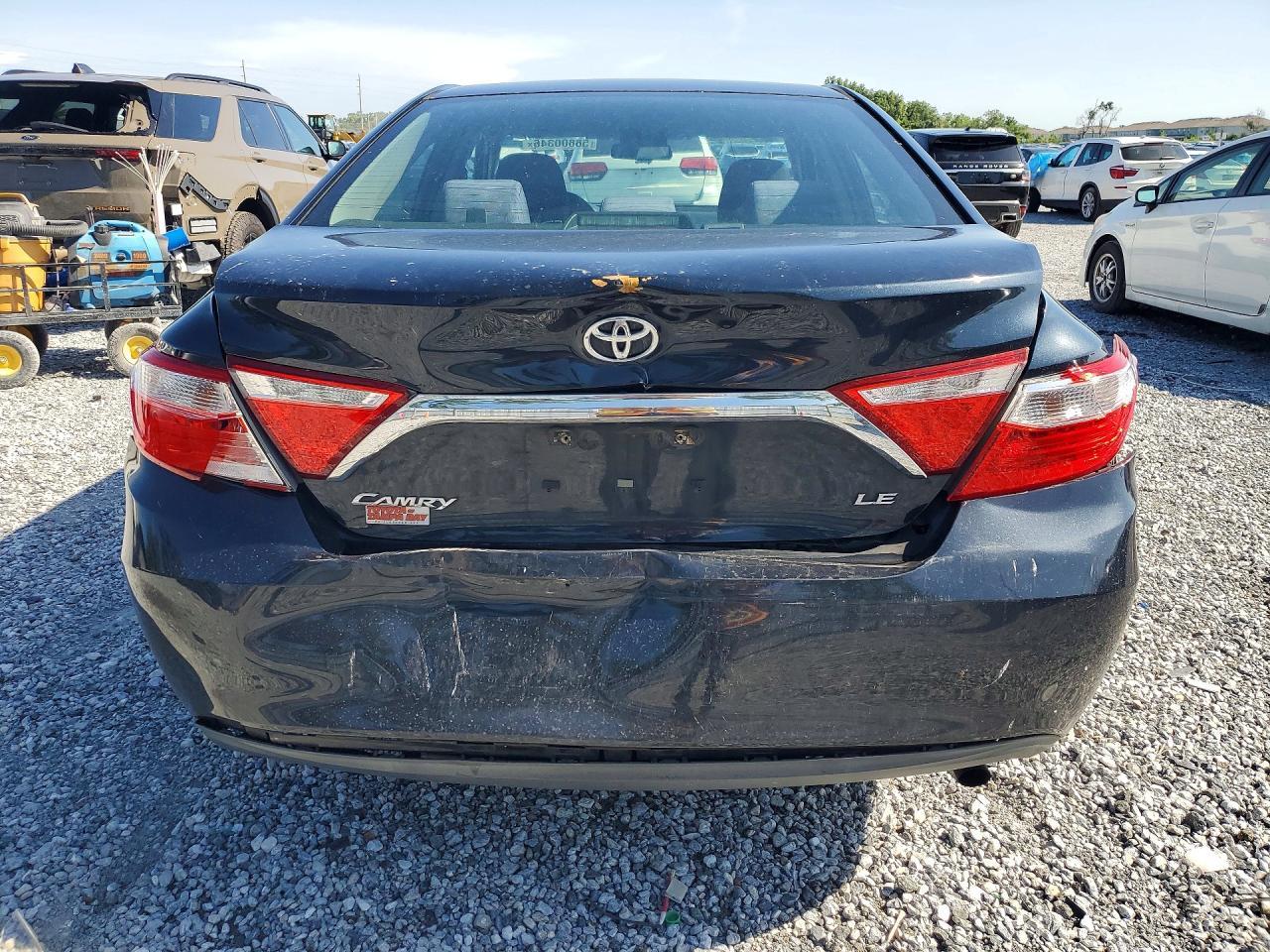 2017 TOYOTA CAMRY