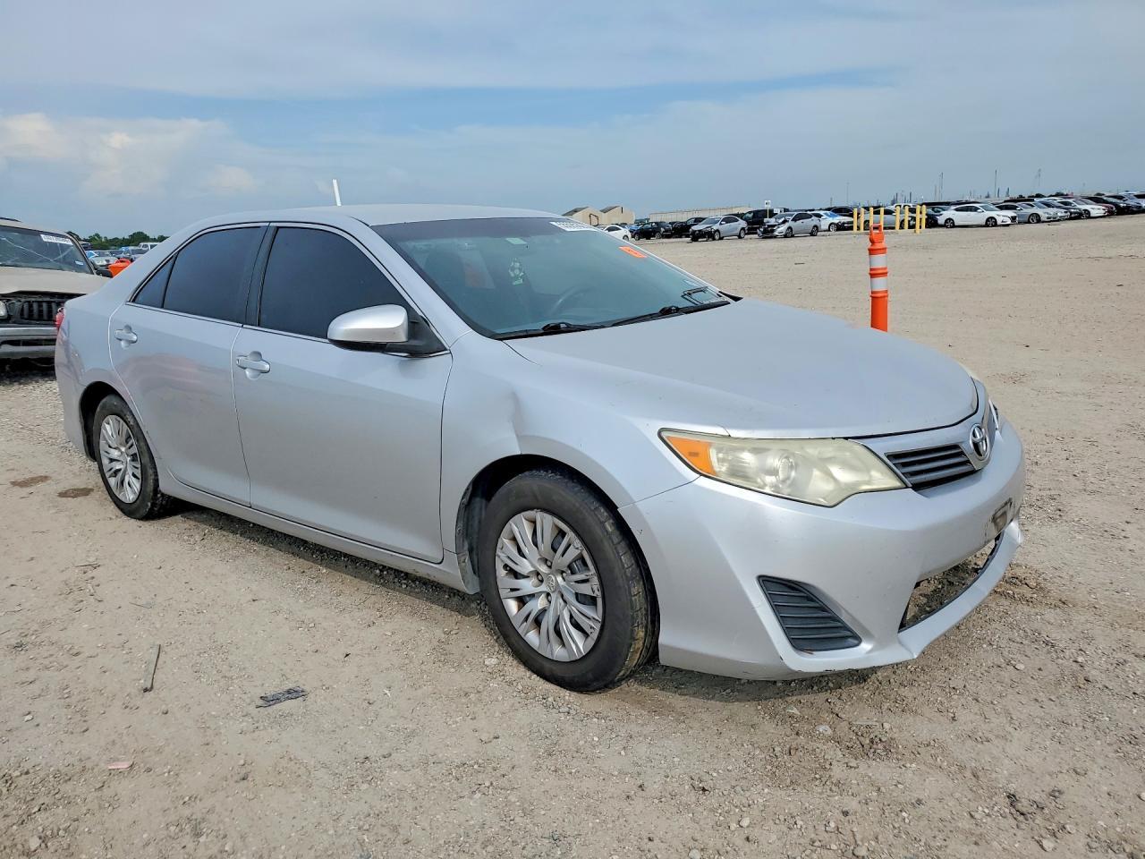 2013 TOYOTA CAMRY