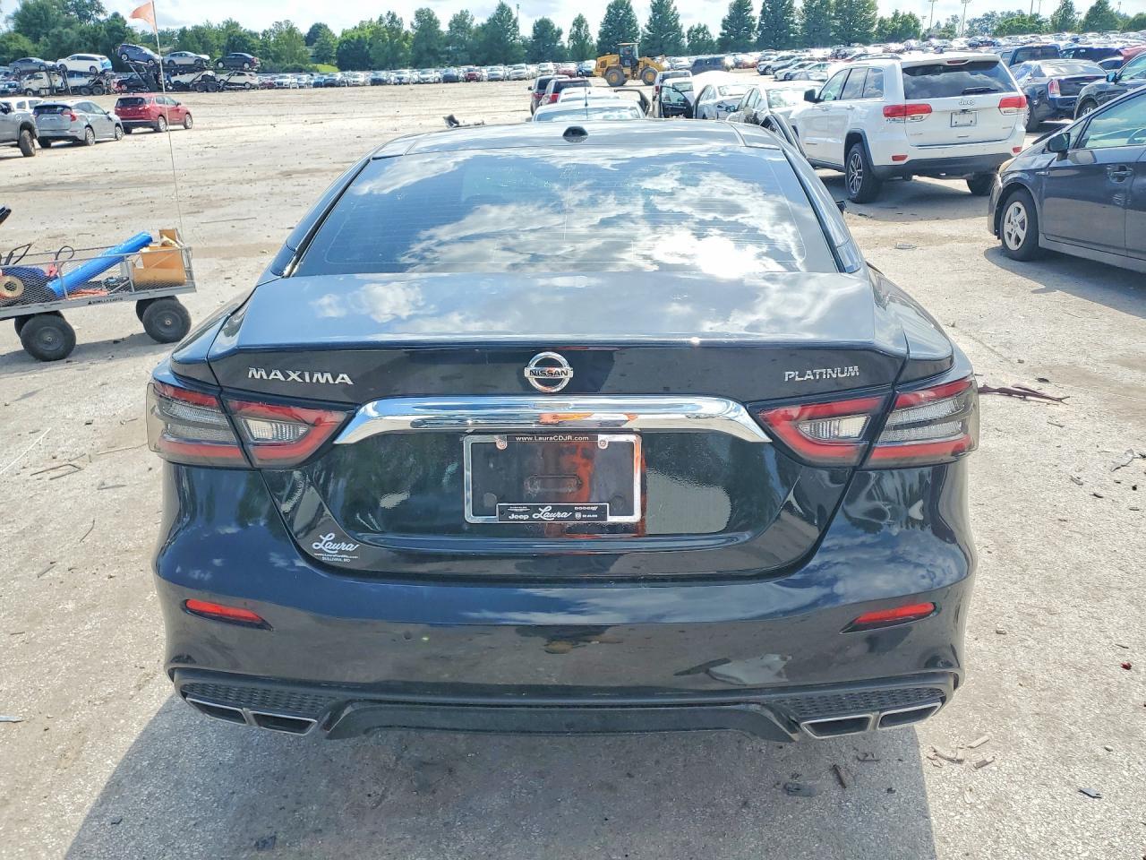 2019 NISSAN Maxima