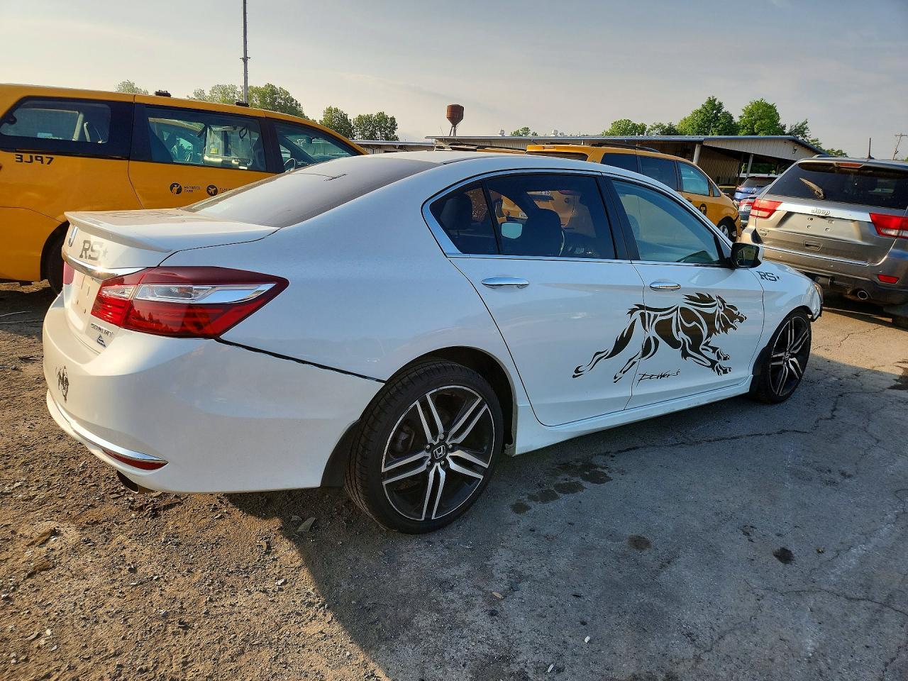 2017 HONDA ACCORD