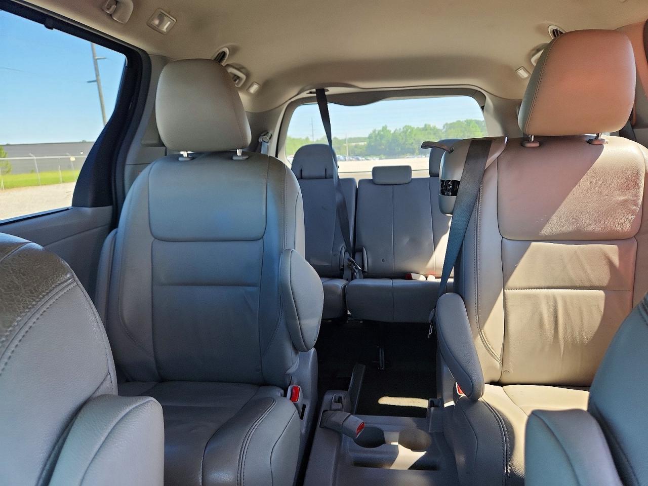 2015 TOYOTA SIENNA