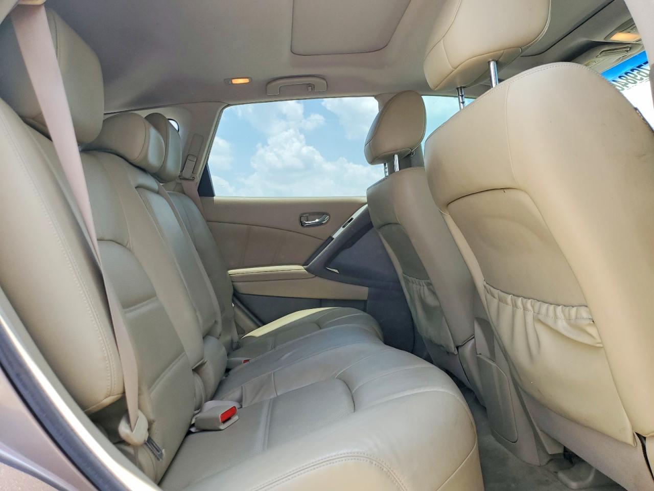 2011 NISSAN MURANO