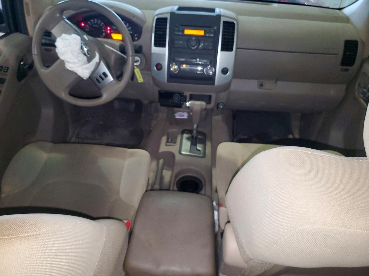 2010 NISSAN Frontier
