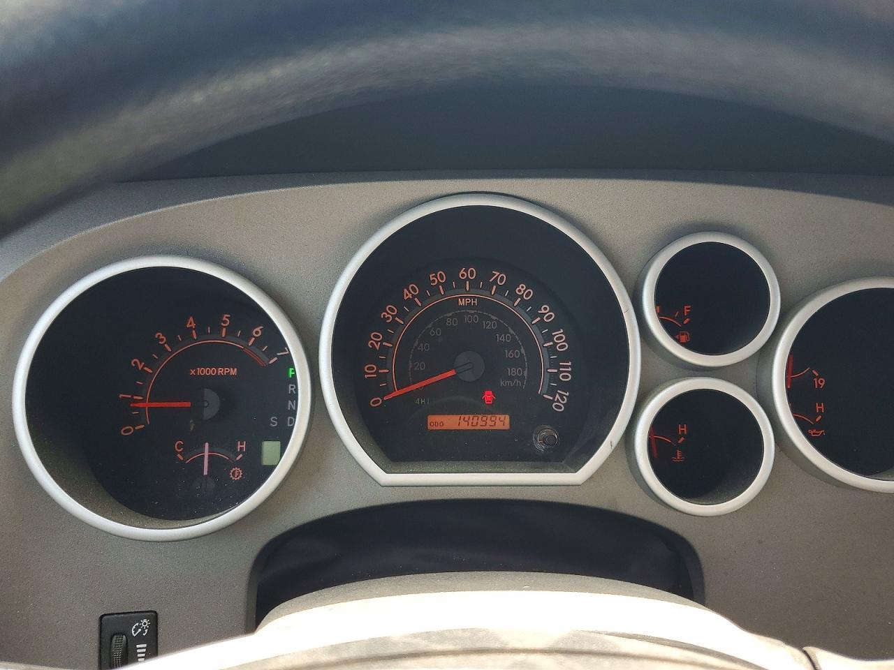 2011 TOYOTA TUNDRA