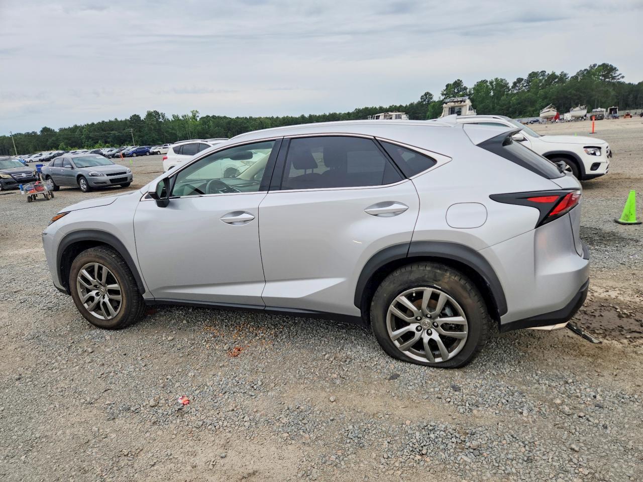 2015 LEXUS NX 200T