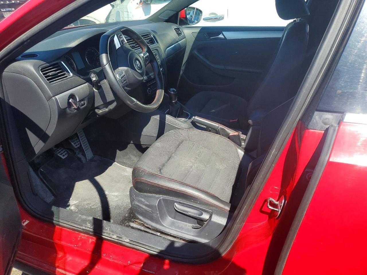 2012 VOLKSWAGEN JETTA