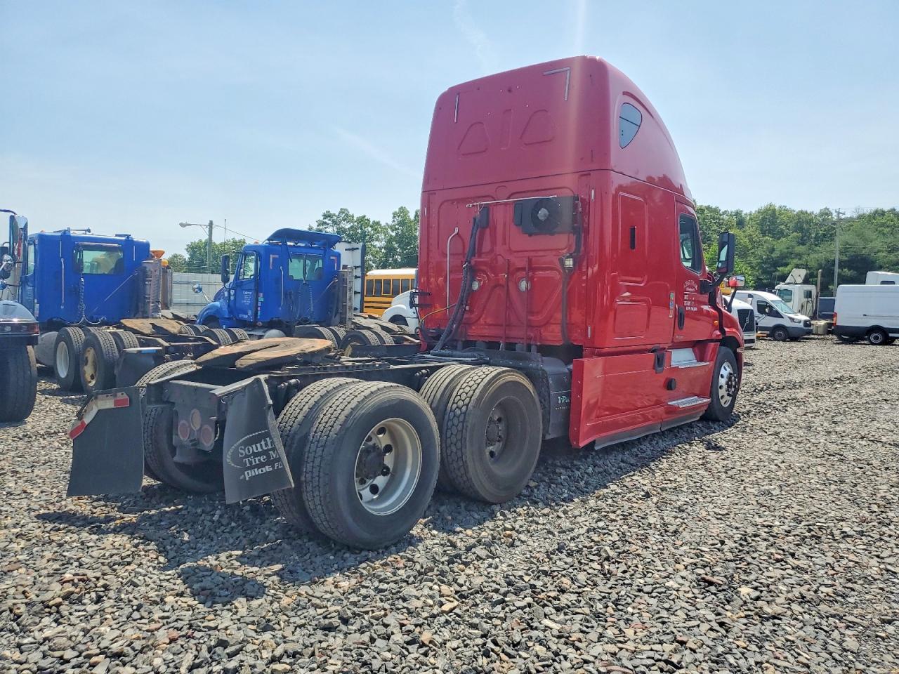 2017 FREIGHTLINER CASCADIA 125