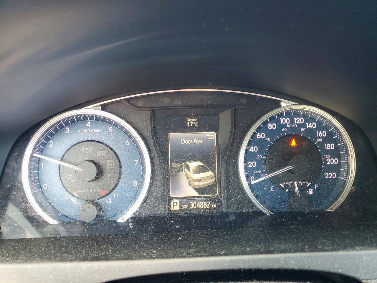 2017 TOYOTA CAMRY