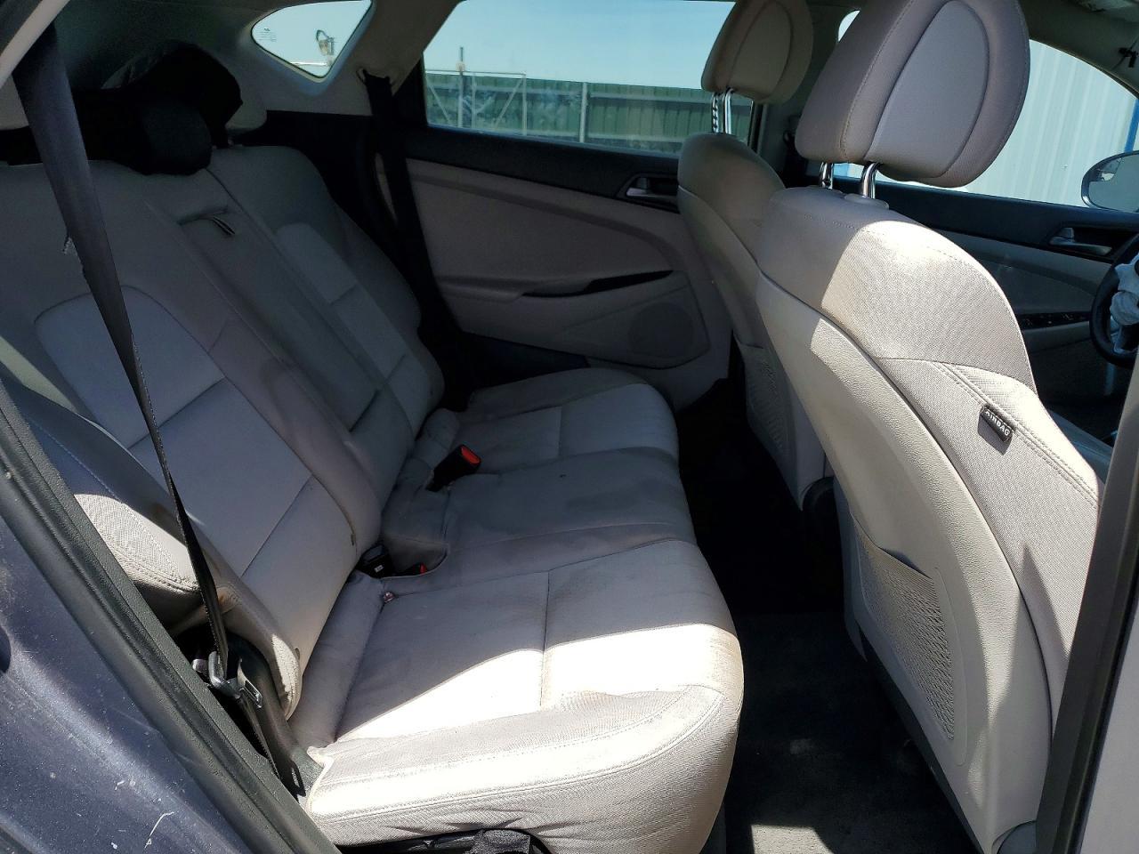 2016 HYUNDAI TUCSON