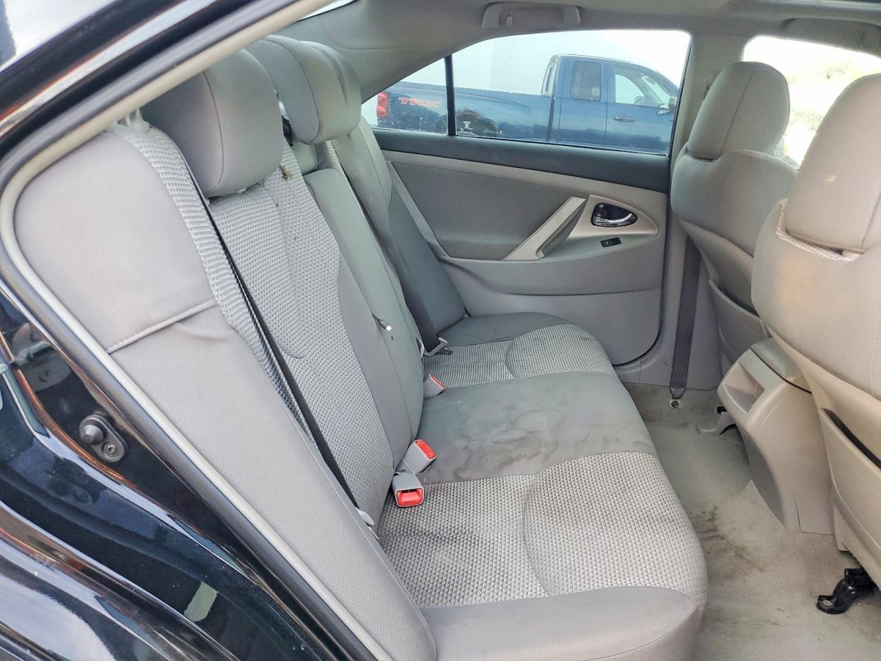 2011 TOYOTA CAMRY