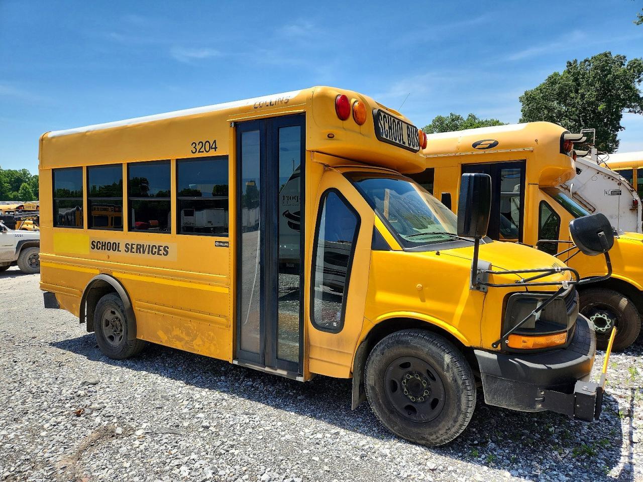 2011 CHEVROLET Express 3500