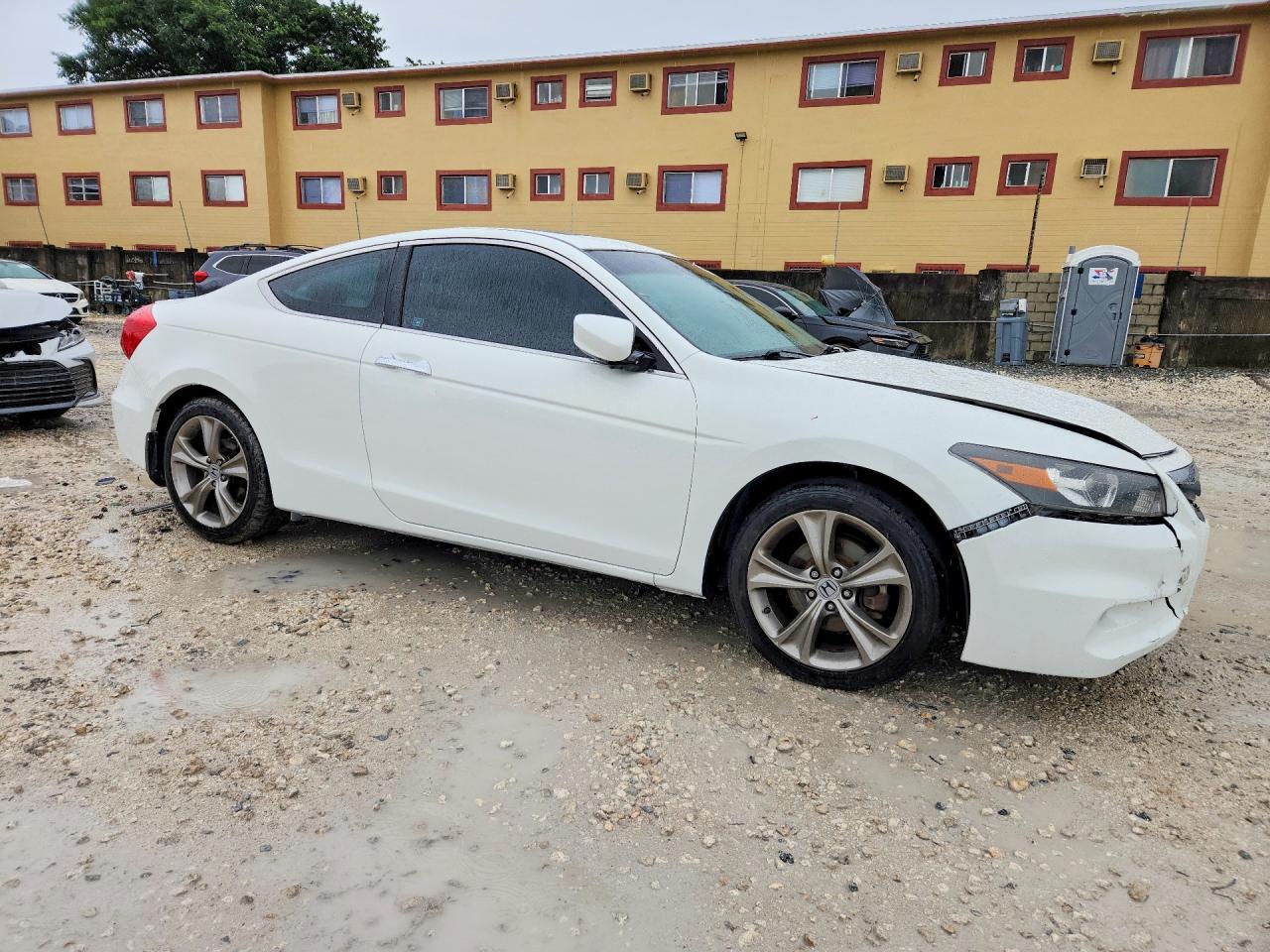 2011 HONDA ACCORD