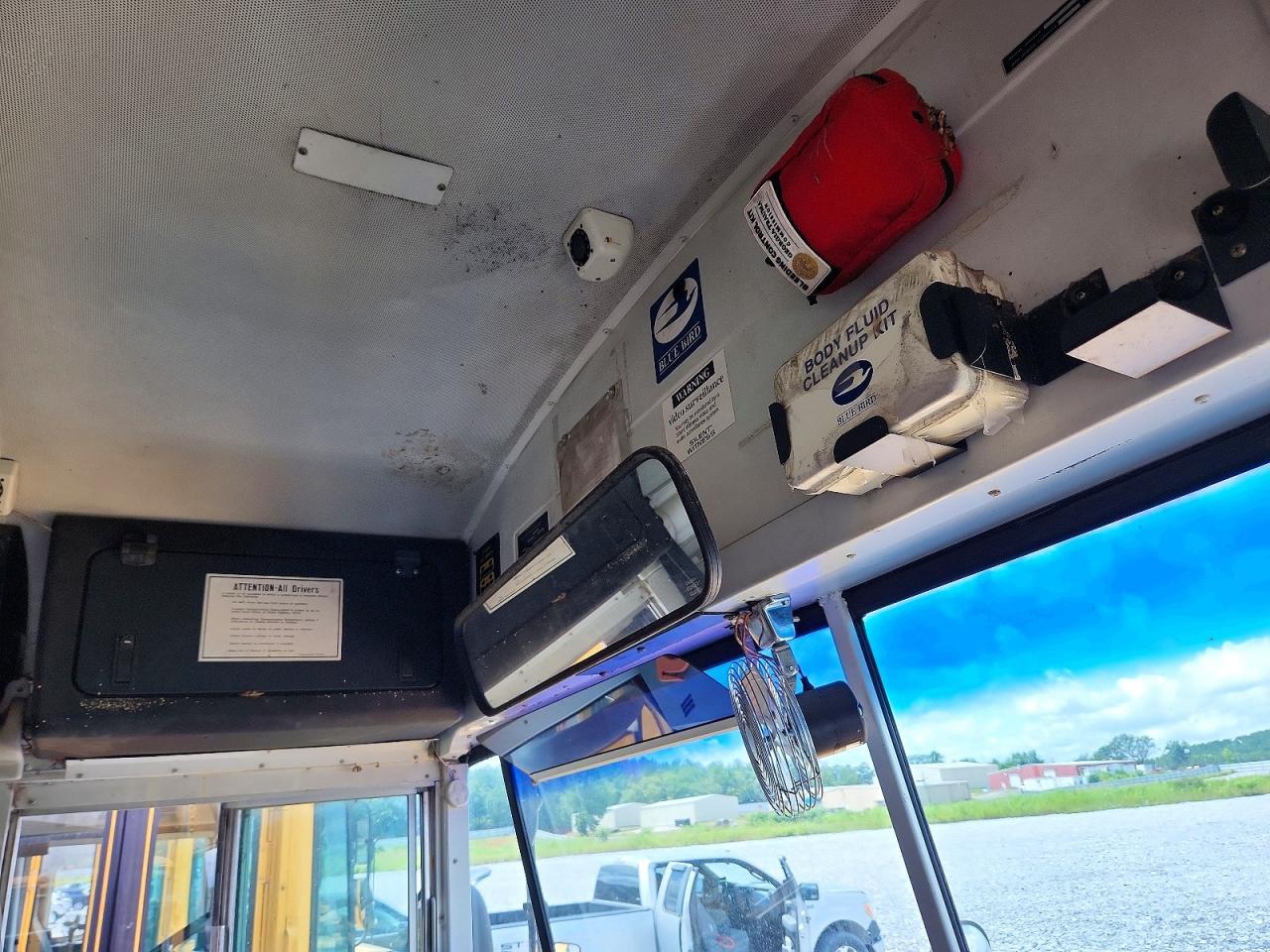 2003 INTERNATIONAL 3800