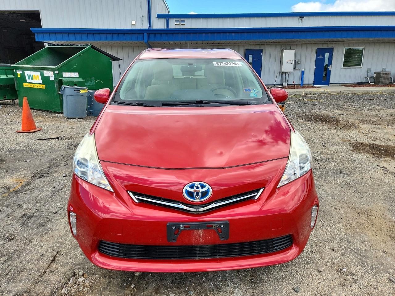 2014 TOYOTA PRIUS V