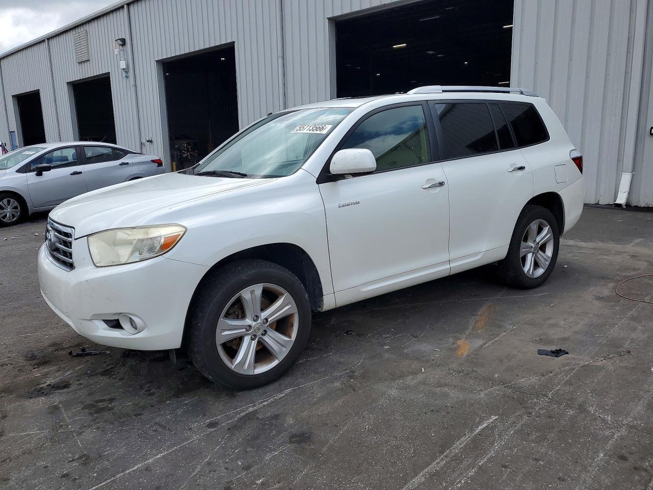 2010 TOYOTA HIGHLANDER