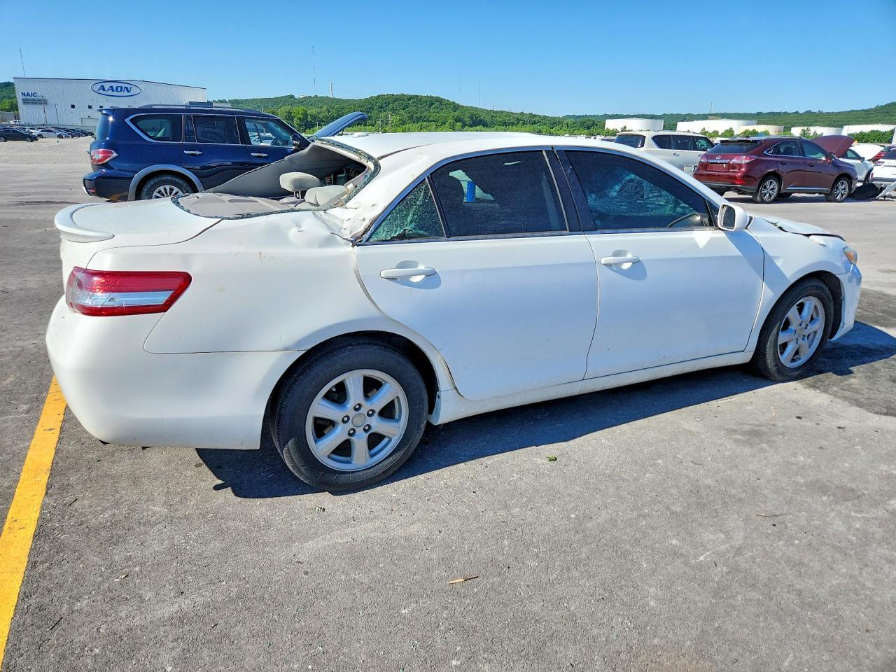 2010 TOYOTA CAMRY