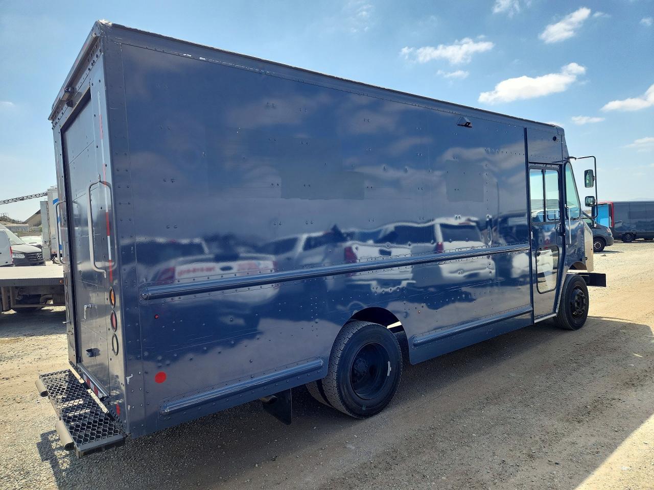 2020 FREIGHTLINER Mt45g