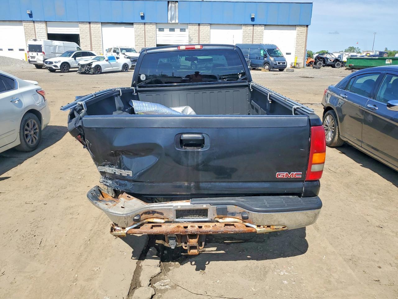 2003 GMC Sierra