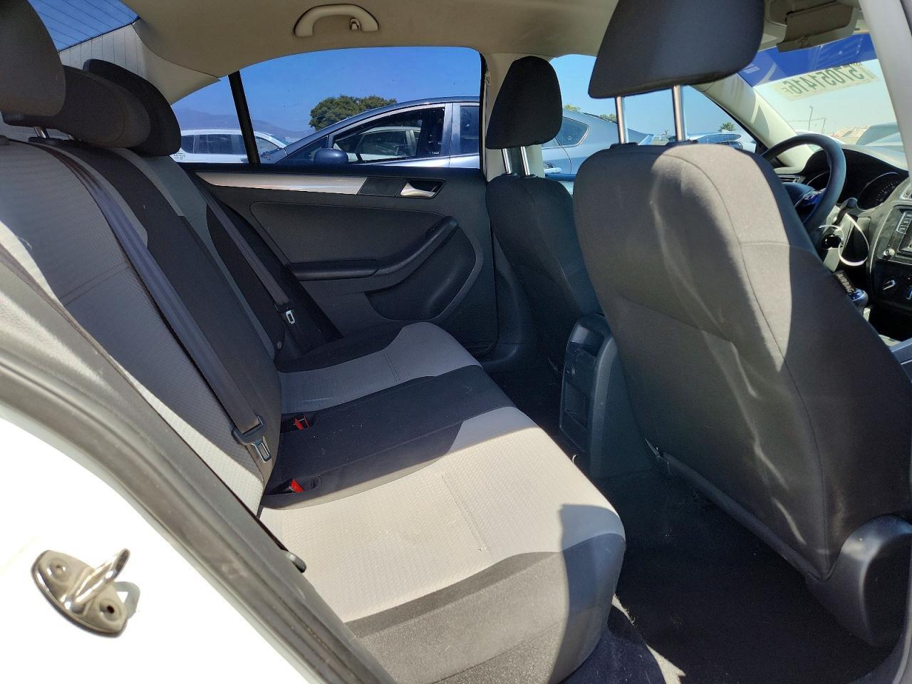 2017 VOLKSWAGEN JETTA