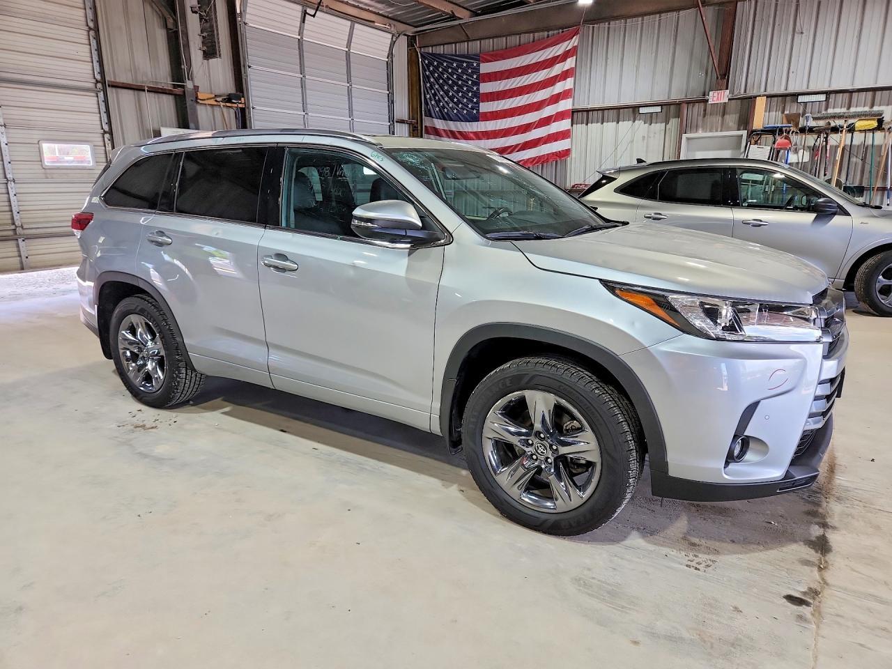 2019 TOYOTA HIGHLANDER