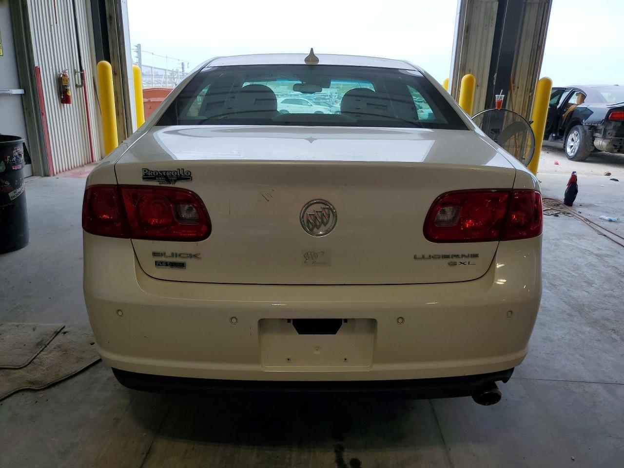 2010 BUICK Lucerne