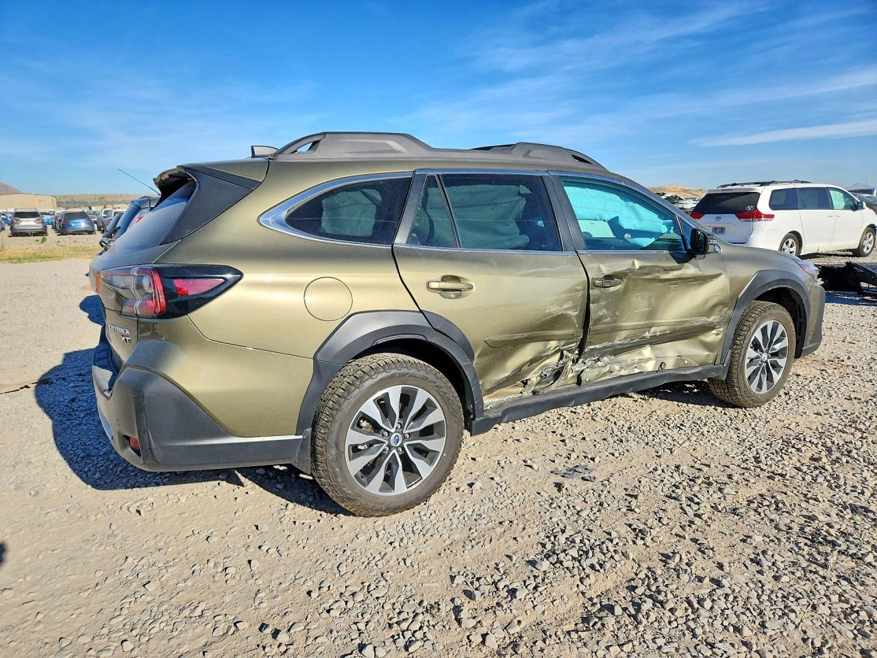 2023 SUBARU Outback