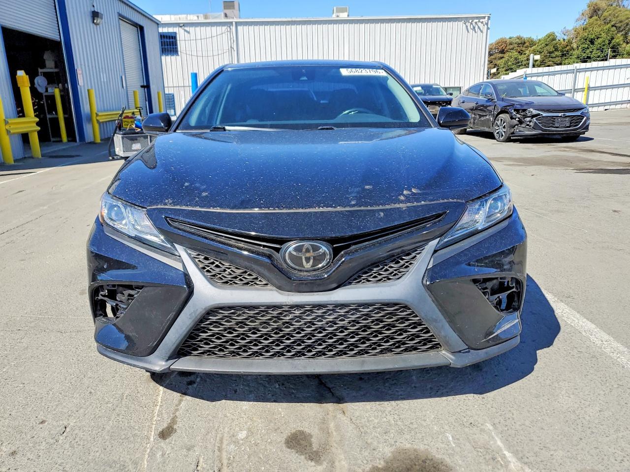 2019 TOYOTA CAMRY