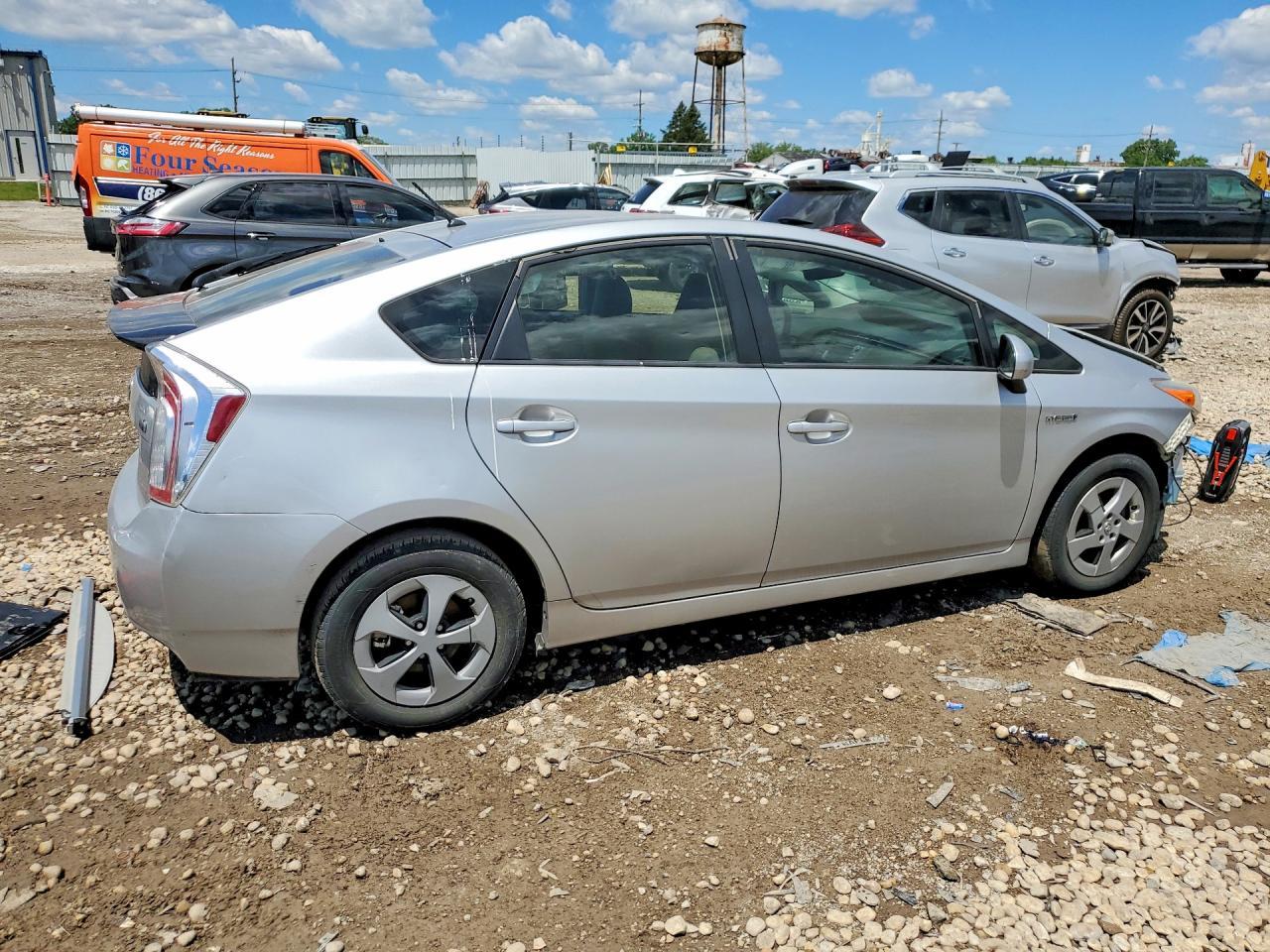 2014 TOYOTA PRIUS