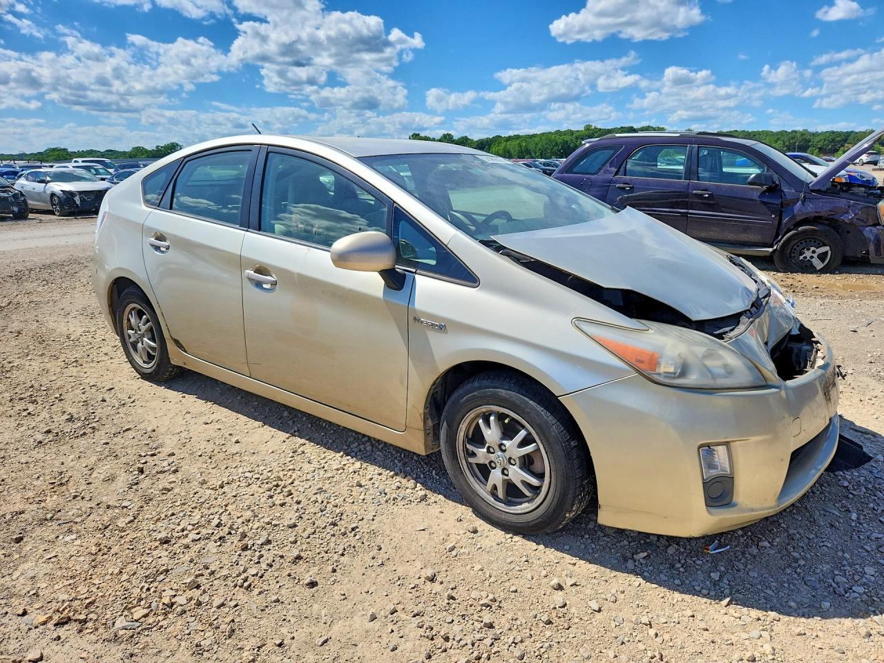 2010 TOYOTA PRIUS