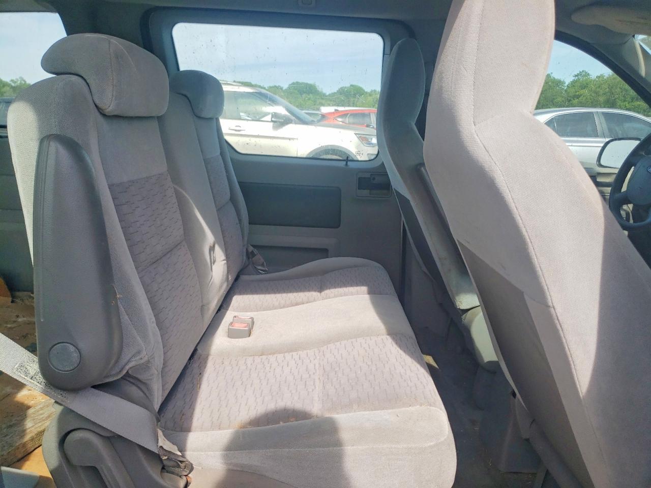 2004 FORD Freestar