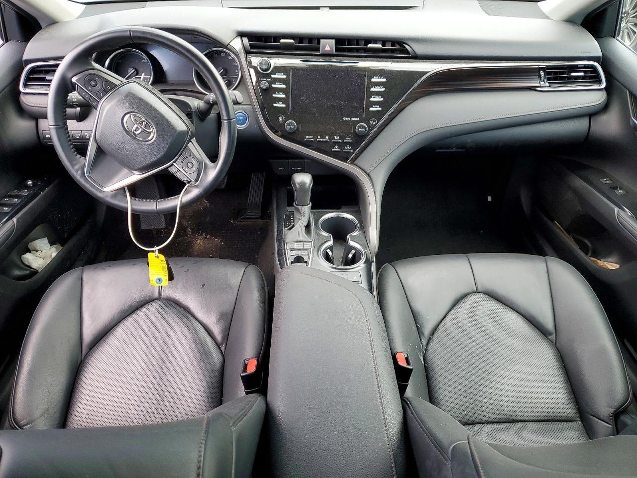 2020 TOYOTA CAMRY