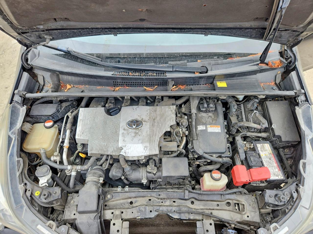 2016 TOYOTA PRIUS