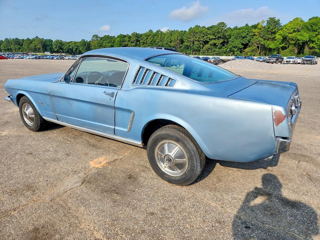 1965 FORD MUSTANG