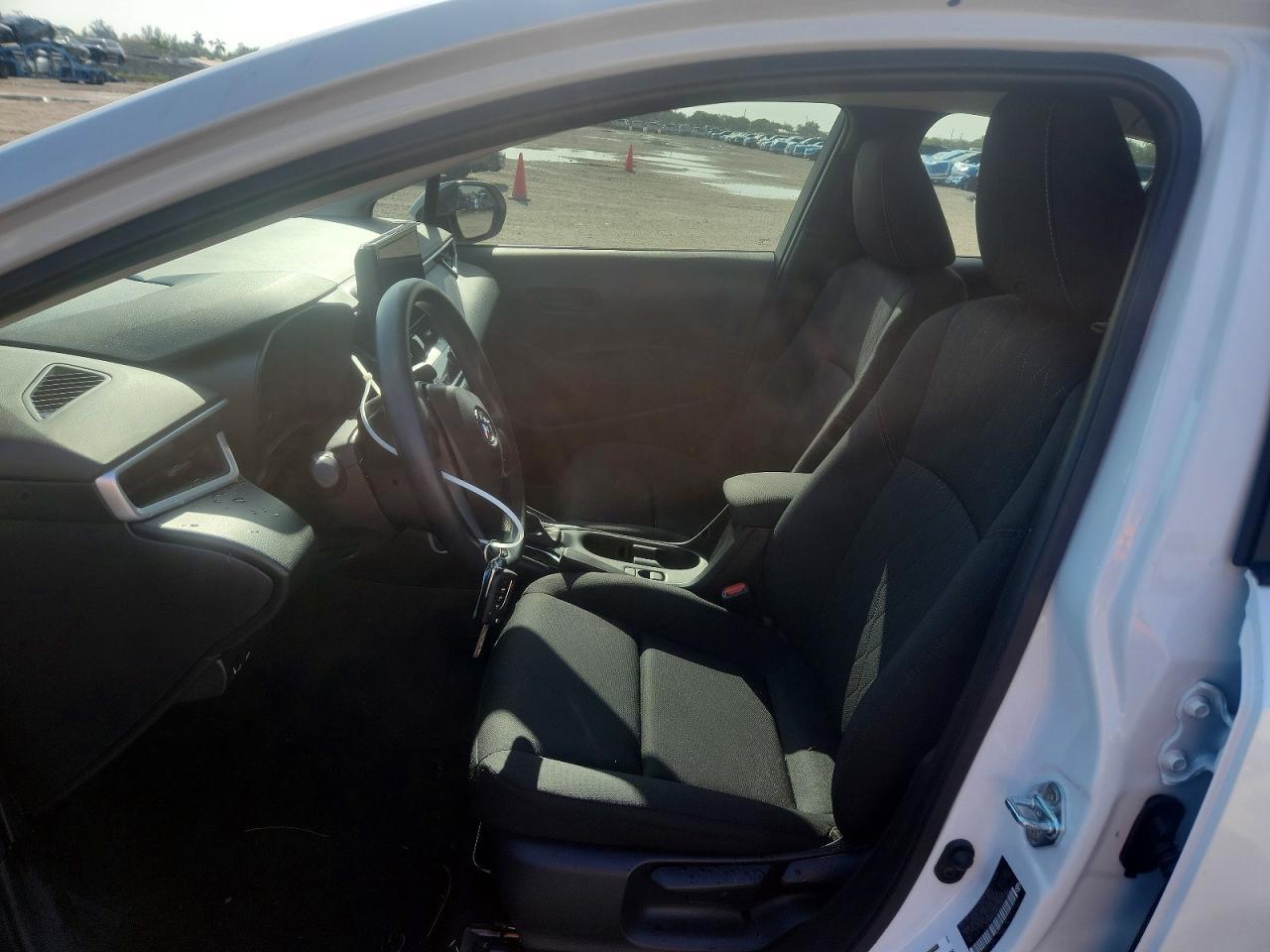 2025 TOYOTA COROLLA