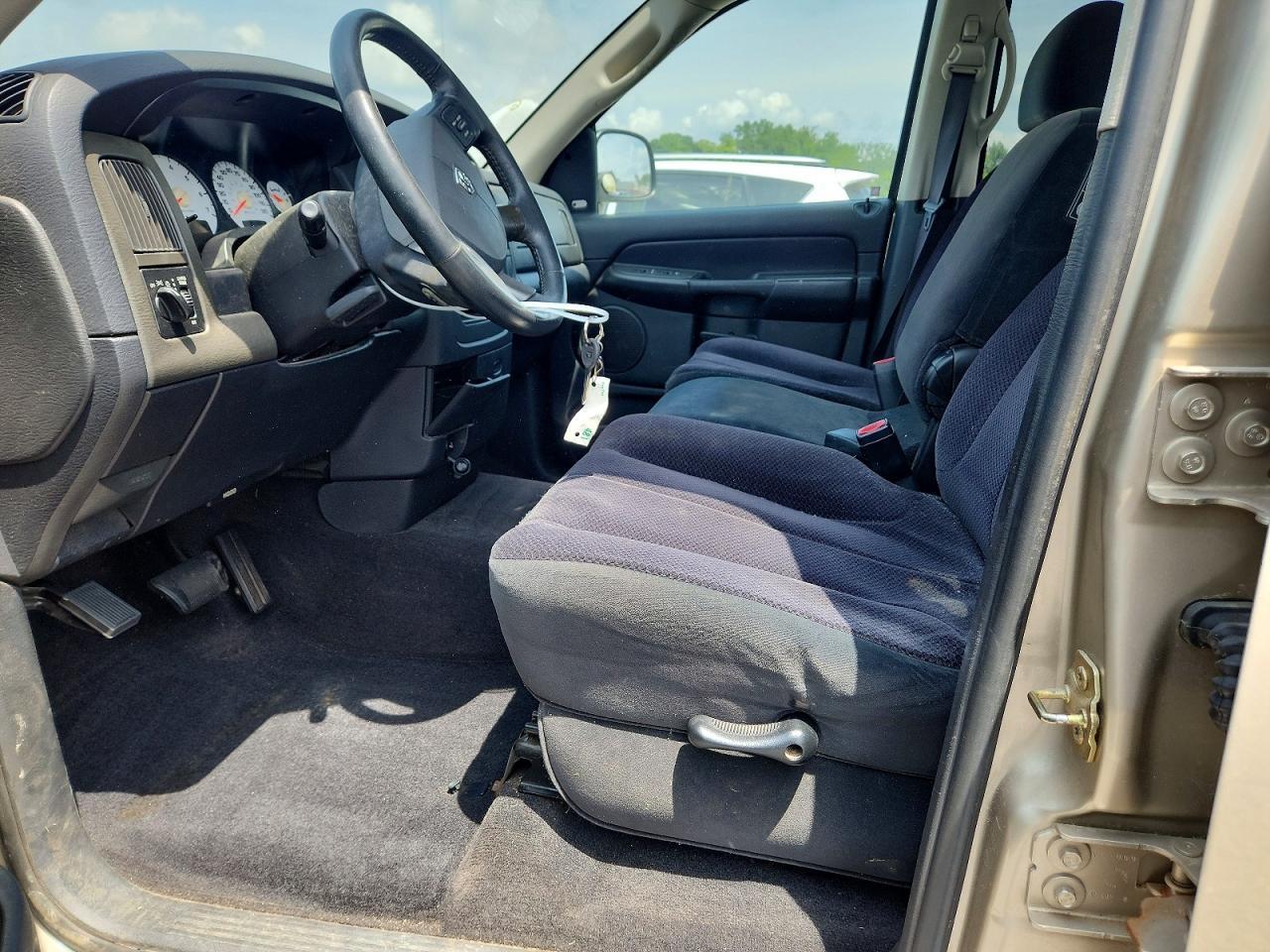 2004 DODGE RAM 1500