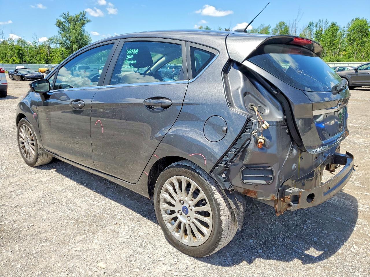 2016 FORD Fiesta