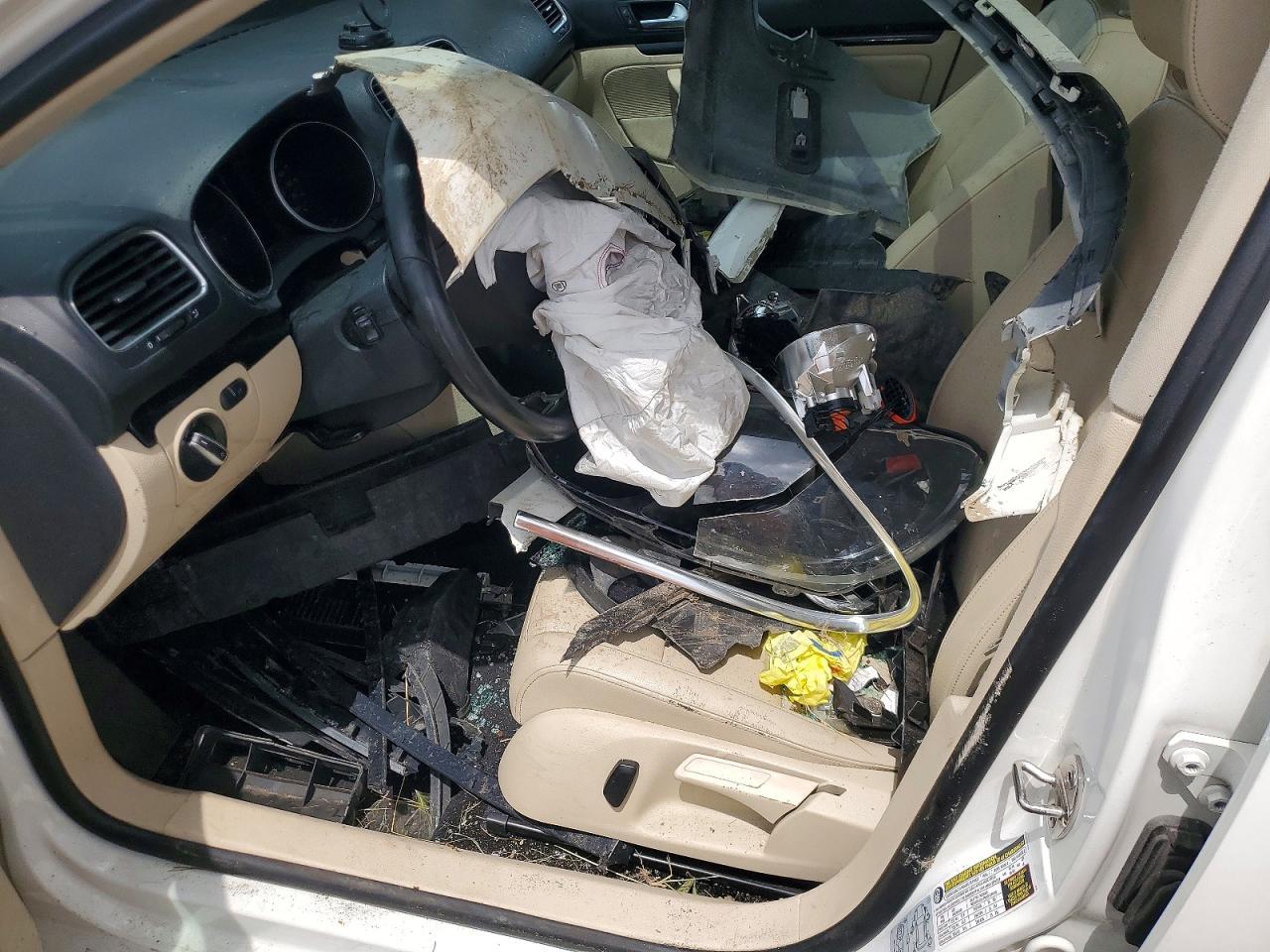2012 VOLKSWAGEN JETTA
