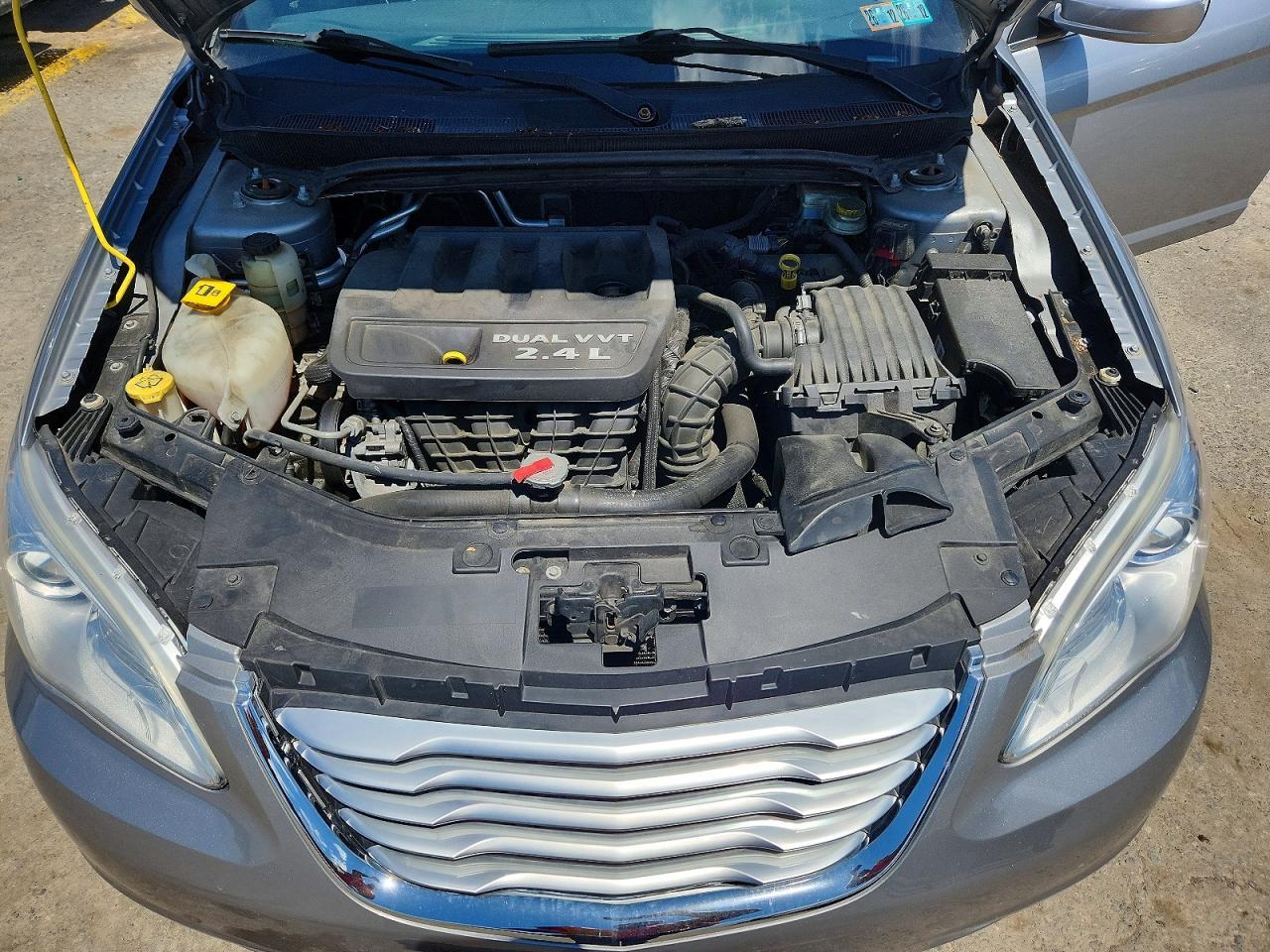 2014 CHRYSLER 200