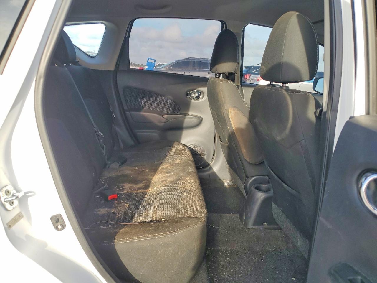2015 NISSAN Versa Note