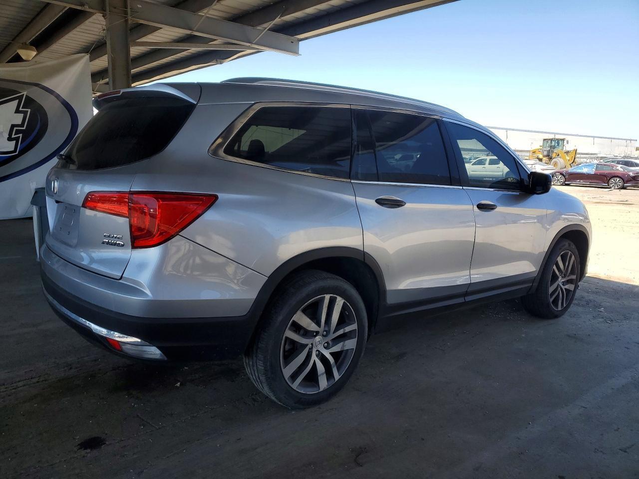 2016 HONDA PILOT