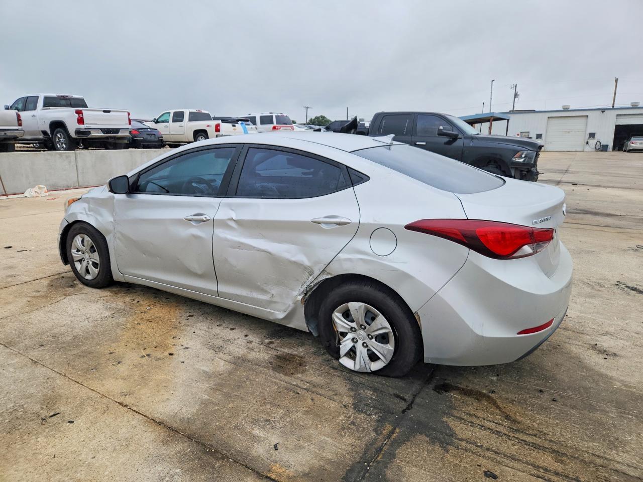 2016 HYUNDAI ELANTRA