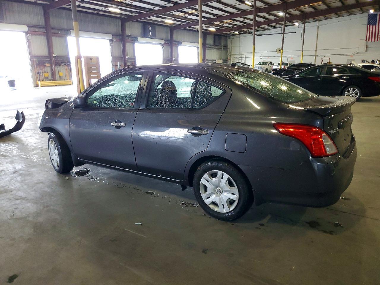 2015 NISSAN VERSA